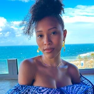 Meet your Posher, Corinn